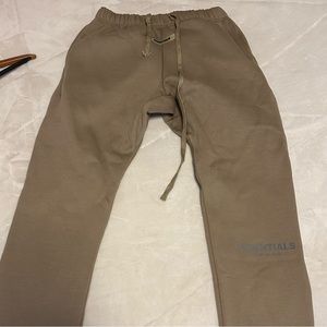 ESSENTIALS sweatpants brand new